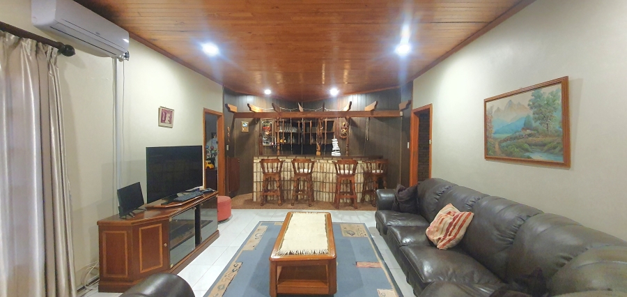 5 Bedroom Property for Sale in Winterhoek Park Eastern Cape